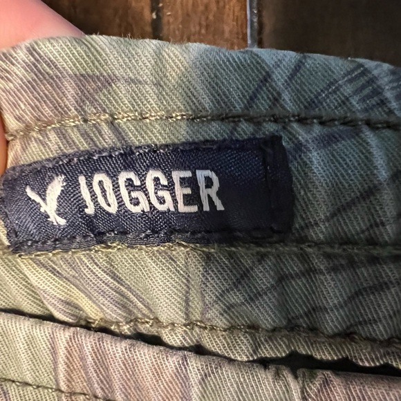 America Eagle Joggers size medium - Picture 4 of 5